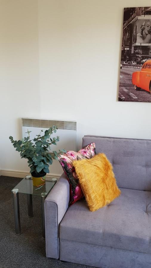 City Centre 1 Bed Apartment With Free On Site Parking With Cctv By Lets Relocations Бірмінгем Екстер'єр фото